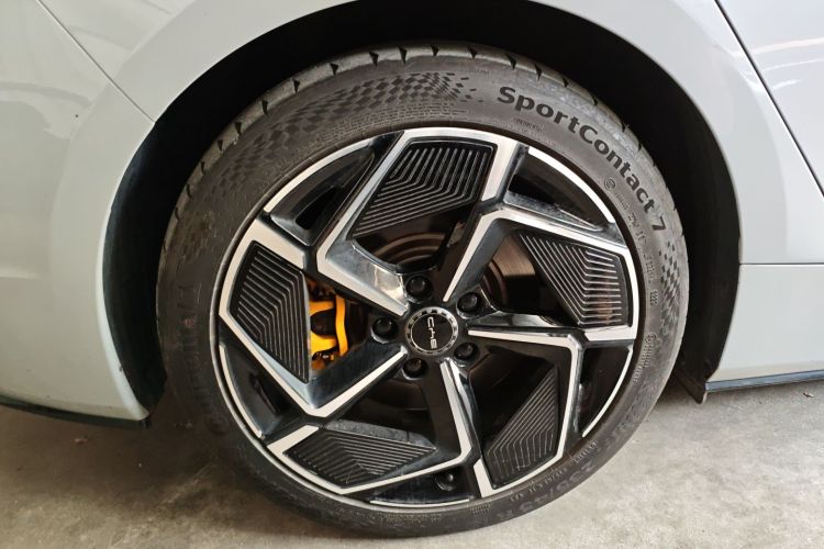 比亚迪 海豹 2023款 冠军版 700km 性能版车身外观6003