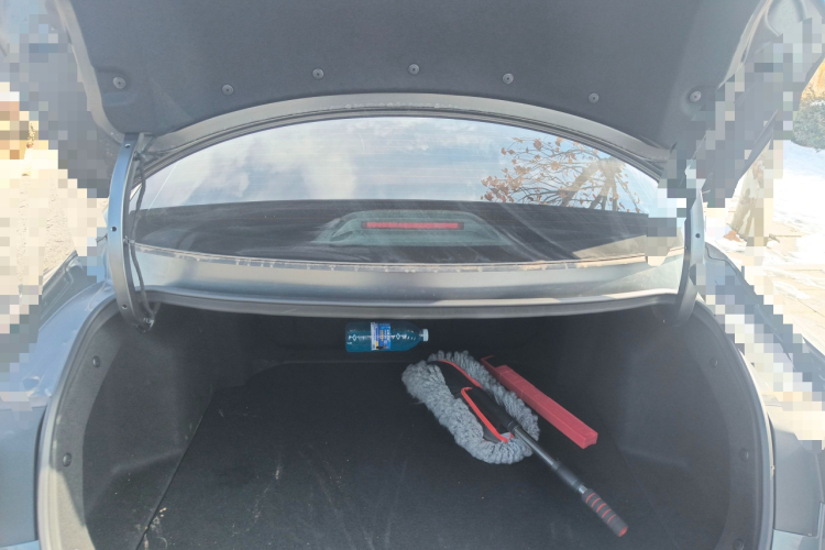 长安 逸动 2025款 蓝鲸 1.5T 500Bar尊贵型中控内饰23