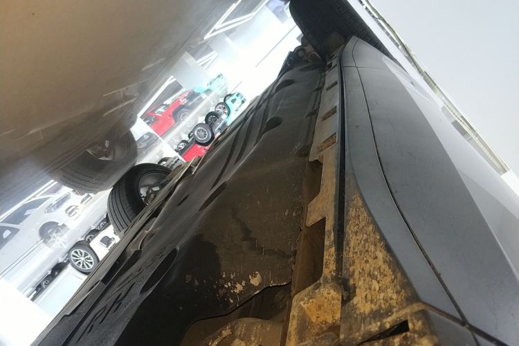 捷豹E-PACE 2024款 耀黑运动版 R-DYNAMIC SE BLACK局部细节9001