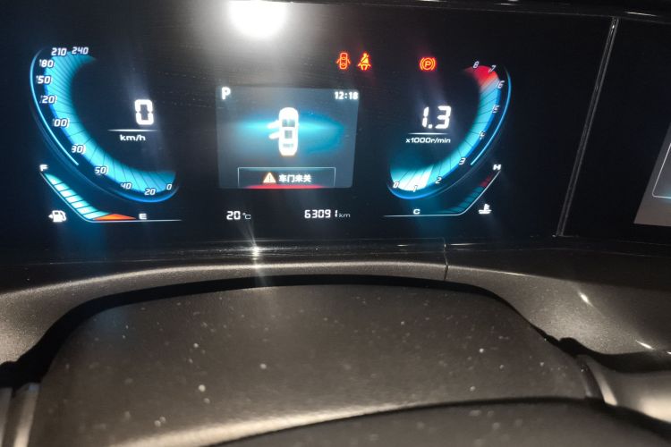 长安 逸动 2020款 PLUS 1.6L GDI 自动豪华型中控内饰15