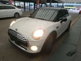 MINI 2016款 1.5T COOPER 五门版