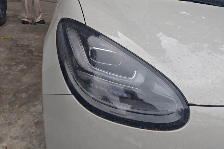 五菱汽车 五菱缤果 2023款 333km 灵犀互联+款车身外观8