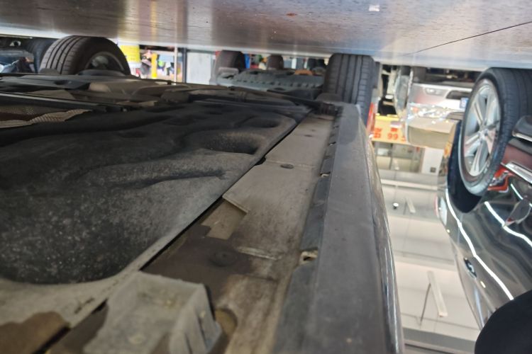 宝马X2 2023款 sDrive25i M运动曜夜版局部细节9001