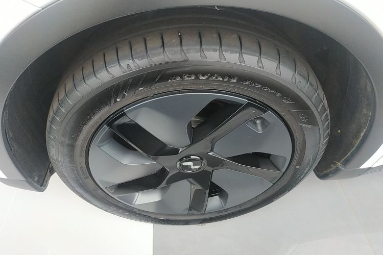 乐道L60 2024款 60kWh 后驱版车身外观6007