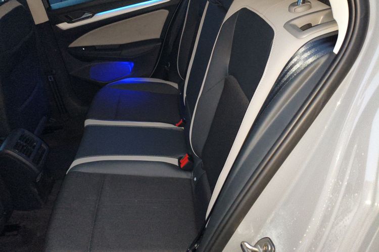 大众 高尔夫 2023款 改款 280TSI DSG Pro中控内饰21