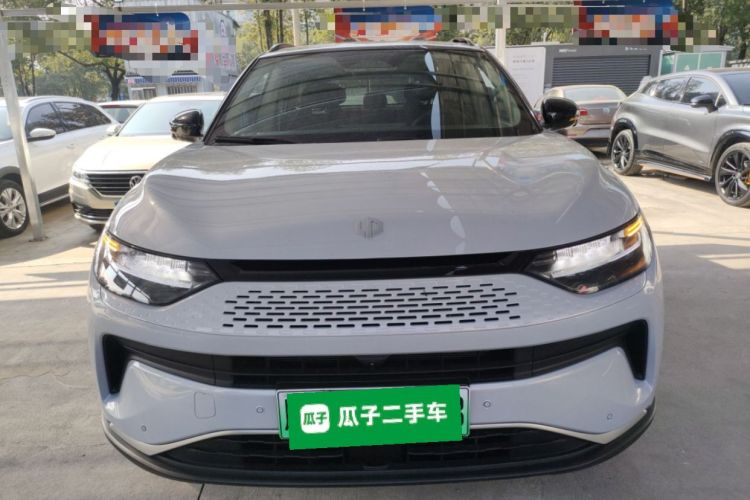 零跑汽车 零跑C11 2024款 增程 300尊享版车身外观2