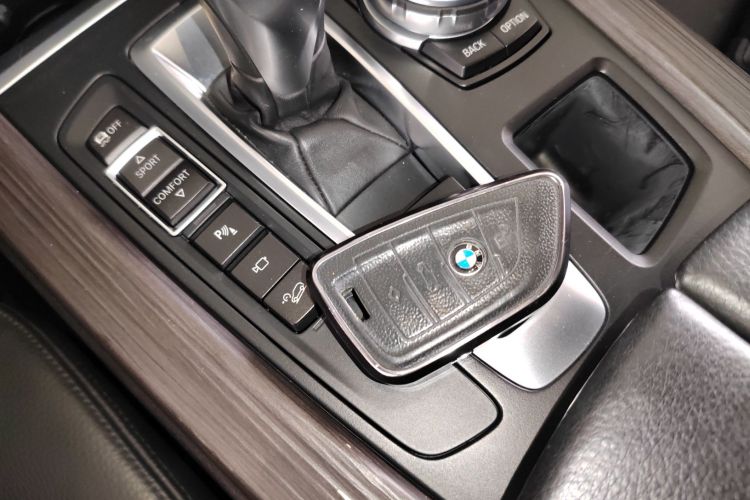 宝马X5(进口) 2014款 xDrive35i 典雅型中控内饰7001