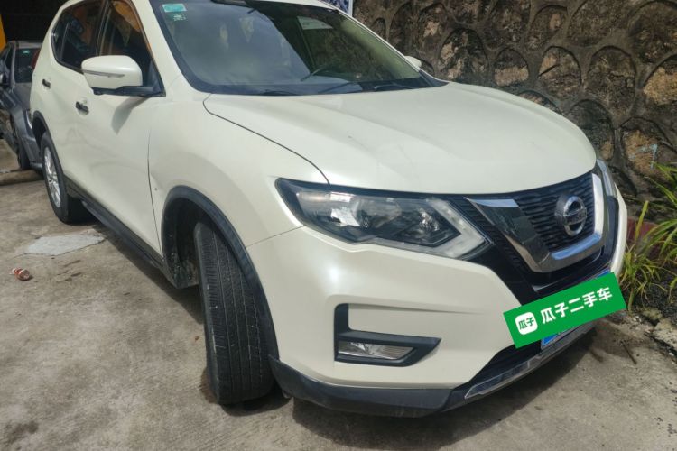 日产 奇骏 2019款 2.0L CVT智联舒适版 2WD车身外观3