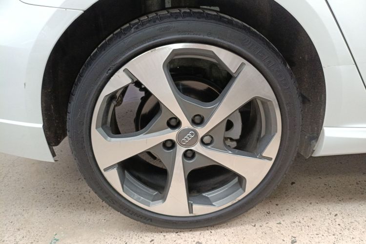 奥迪A3 2017款 Sportback 35 TFSI 运动型车身外观6008