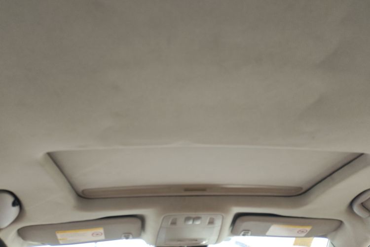 别克 君威 2014款 GS 2.0T 燃情运动版中控内饰22