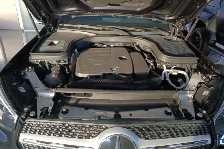 奔驰GLC 2021款 GLC 300 L 4MATIC 豪华型机舱底盘24