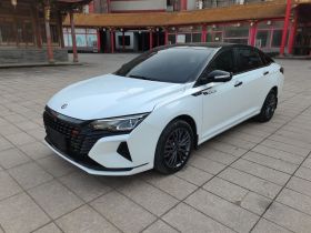 东风风神 奕炫MAX 2023款 1.5T 超酷潮爸版