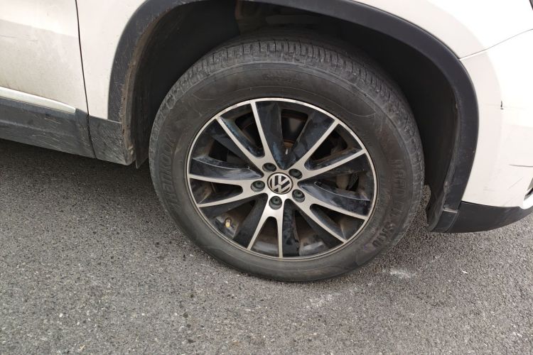 大众 途观 2016款 300TSI 自动四驱豪华版车身外观10