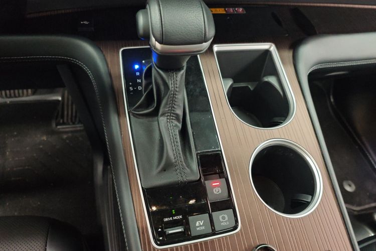 丰田 格瑞维亚 2024款 2.5L混动 尊贵PLUS四驱版中控内饰18