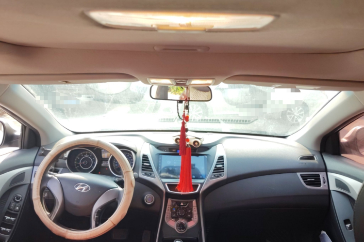 现代 朗动 2013款 1.6L 自动领先型中控内饰22