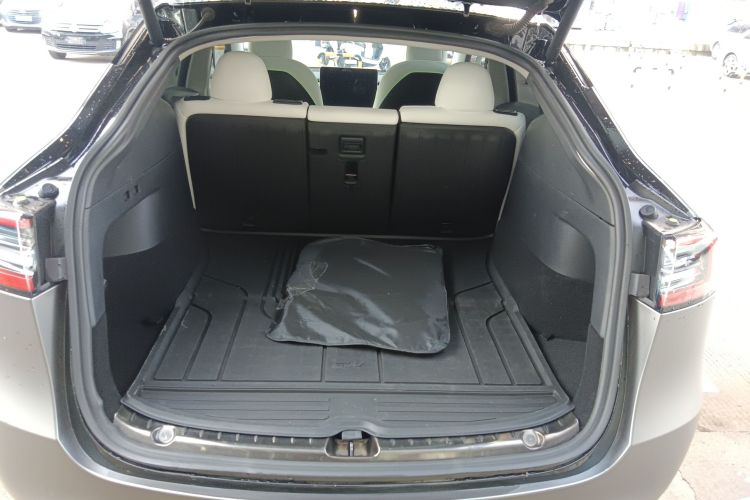 特斯拉 Model Y 2021款 Performance高性能全轮驱动版局部细节23