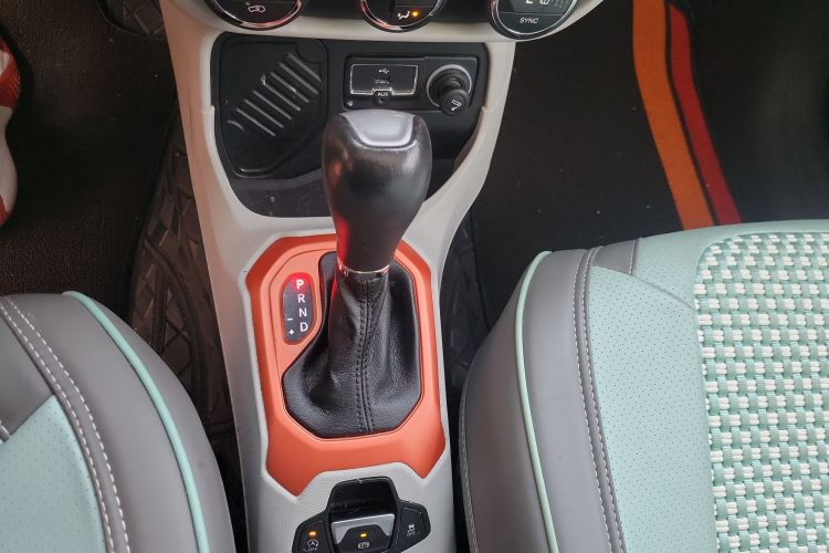 Jeep 自由侠 2016款 1.4T 自动劲能版+中控内饰18