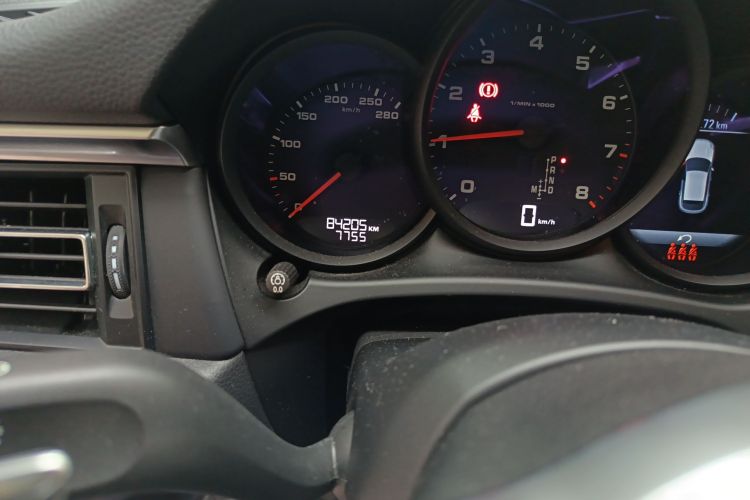 保时捷 2018款 Macan 2.0T中控内饰15