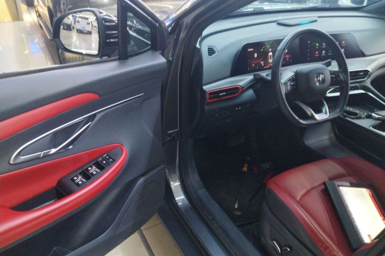 长安UNI-T 2020款 1.5T 旗舰型中控内饰7003