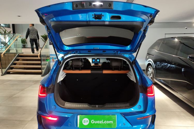 比亚迪e2 2020款 升级版 高续航版 豪华型机舱底盘23