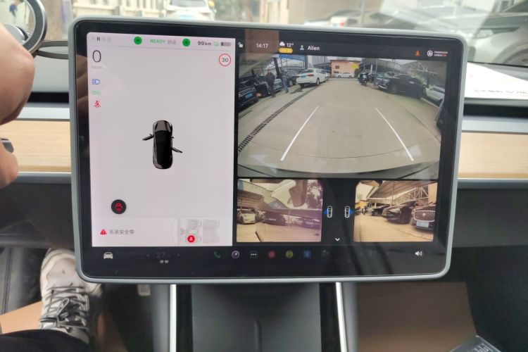 特斯拉 Model 3 2020款 改款 标准续航后驱升级版中控内饰16