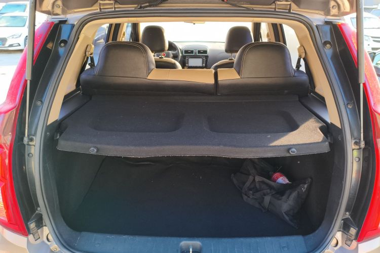 东风风行 景逸X3 2015款 1.5L 豪华型机舱底盘23