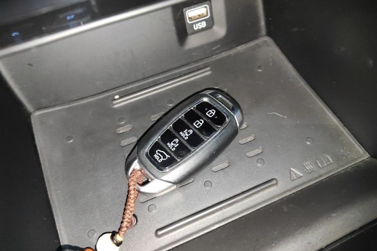 现代 库斯途 2021款 380TGDi 智爱旗舰版 TOP Premium中控内饰7001