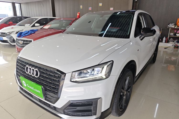 奥迪Q2L 2020款 35 TFSI 进取动感型车身外观1