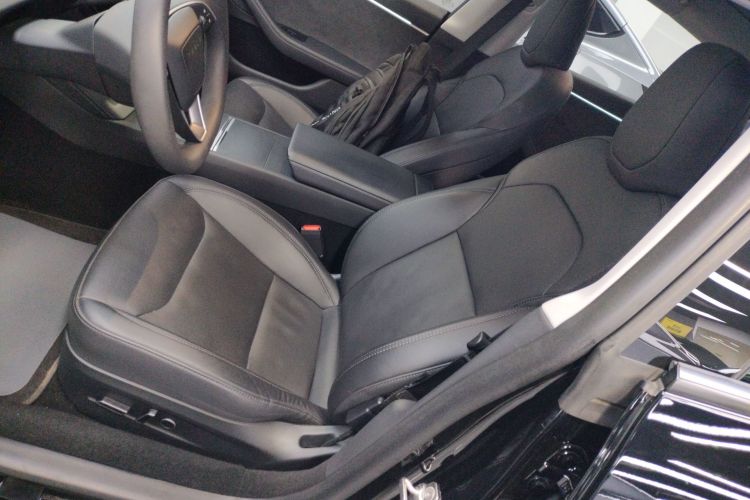 特斯拉 Model 3 2023款 长续航全轮驱动版局部细节19