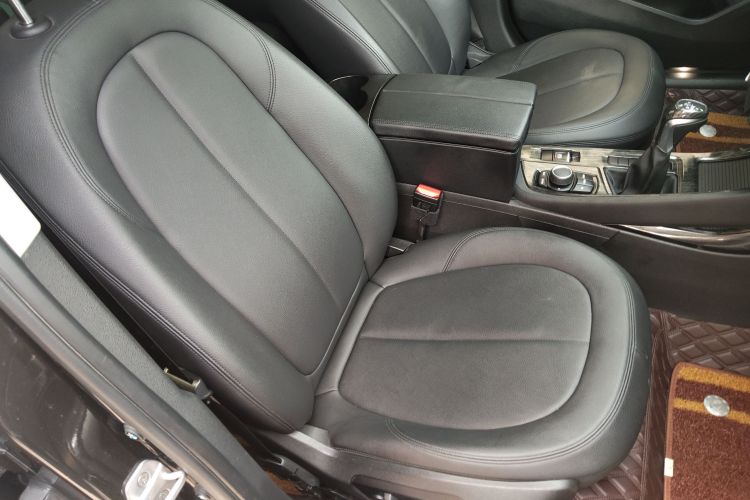 宝马X1 2018款 sDrive20Li 领先型局部细节41