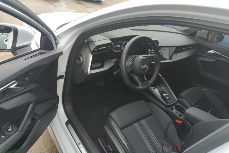 奥迪A3 2022款 Sportback 35 TFSI 时尚运动型中控内饰7003