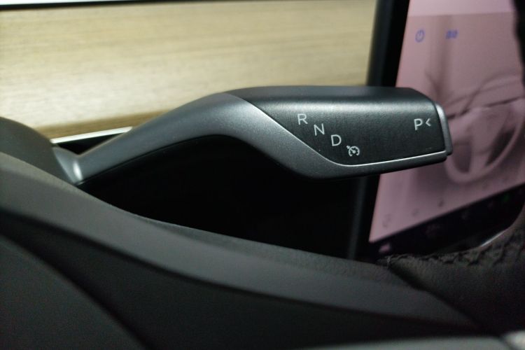 特斯拉 Model Y 2022款 改款 长续航全轮驱动版局部细节18