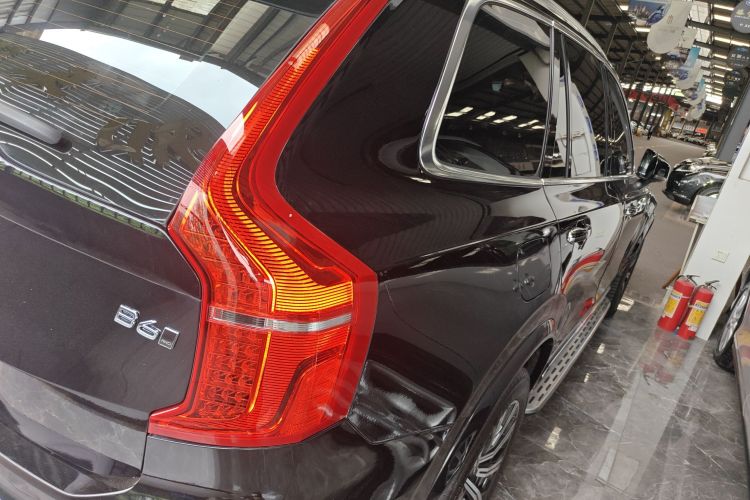 沃尔沃XC90 2022款 B6 智逸豪华版 7座车身外观9