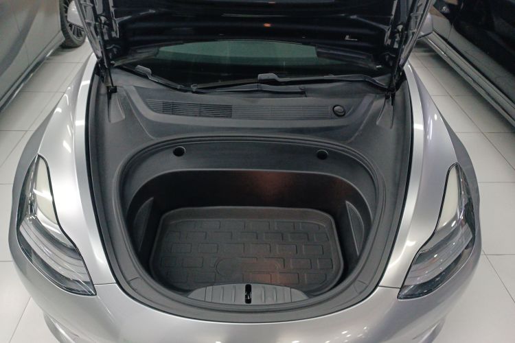 特斯拉 Model 3 2021款 标准续航后驱升级版机舱底盘24