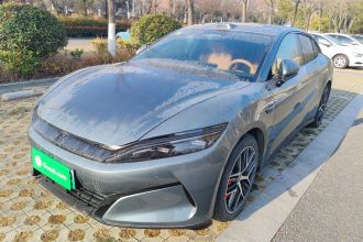 比亚迪 汉L 2025款 DM-p 四驱激光雷达旗舰型