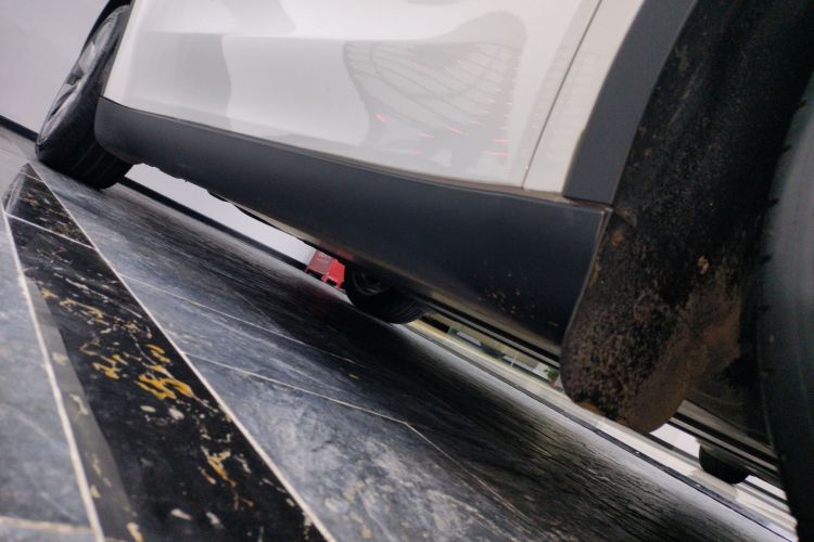 特斯拉 Model Y 2022款 改款 长续航全轮驱动版局部细节9001