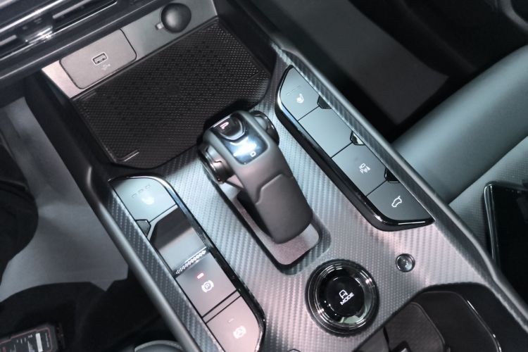 哈弗大狗 PLUS 新能源 2024款 Hi4 102km 潮电版Plus中控内饰18