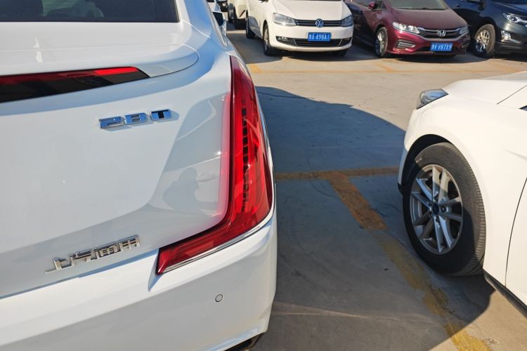 凯迪拉克XTS 2018款 28T 精英型车身外观9