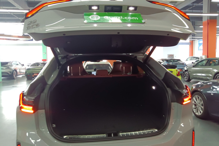 蔚来EC6 2020款 430KM 运动版机舱底盘23