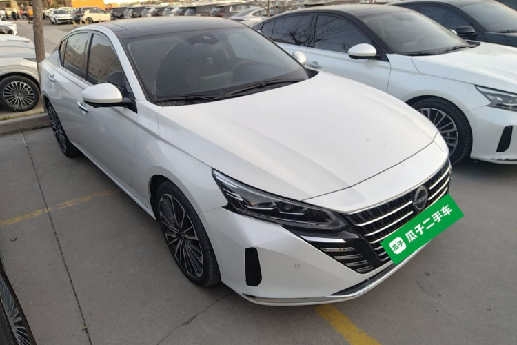 日产 天籁 2022款 2.0T XL 进享版车身外观3