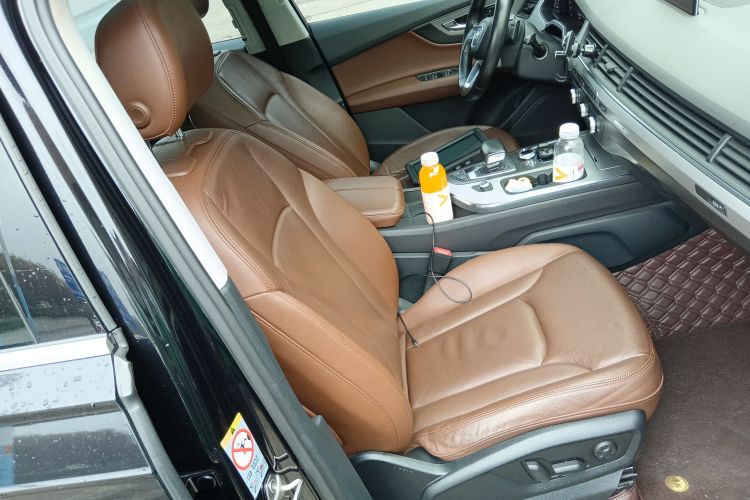 奥迪Q7 2016款 45 TFSI 技术型局部细节41