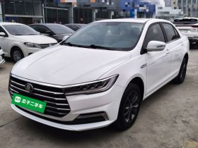 比亚迪 秦 2019款 1.5L 自动尊贵型