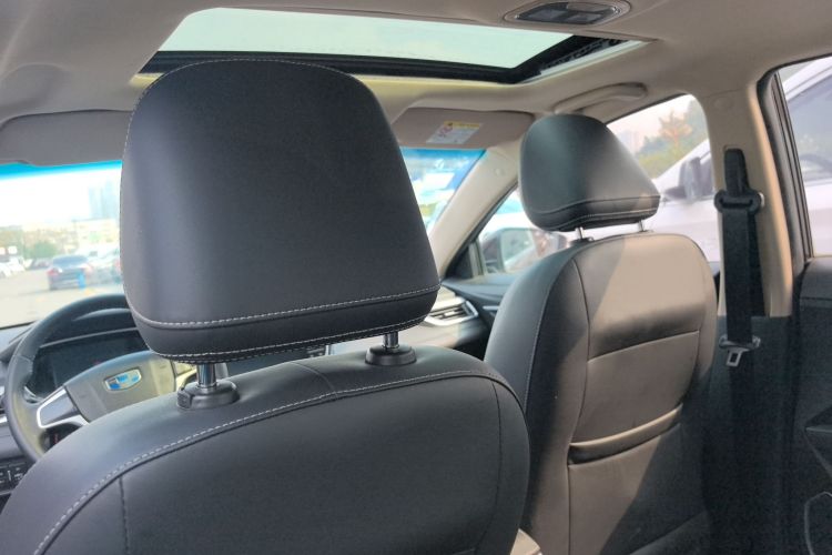 吉利汽车 帝豪 2018款 1.5L 手动向上互联版中控内饰22