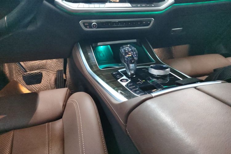 宝马X5(进口) 2022款 xDrive30i M运动套装中控内饰18