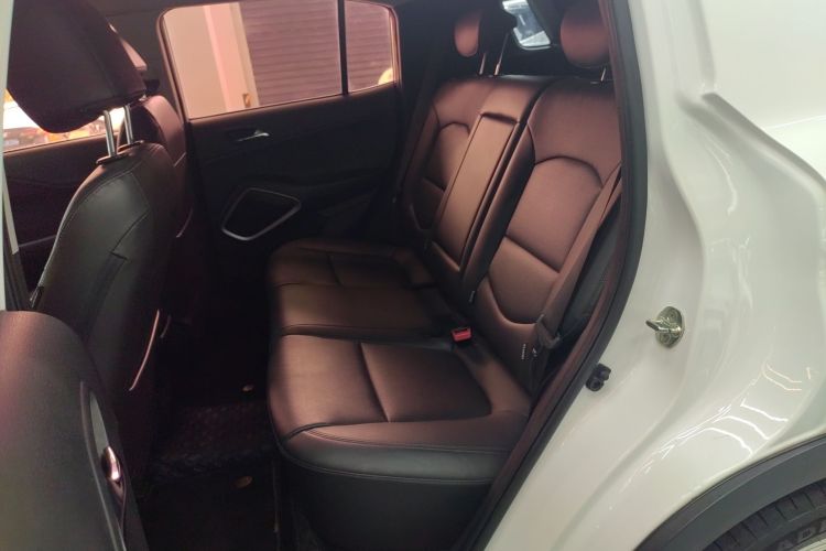 北京现代ix35 2018款 2.0L 自动两驱智勇·畅享版中控内饰21