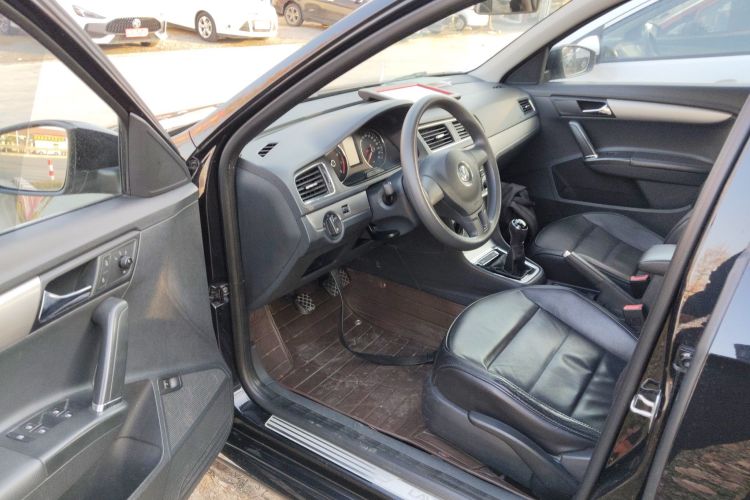 大众 朗逸 2013款 改款经典 1.6L 手动舒适版中控内饰7003