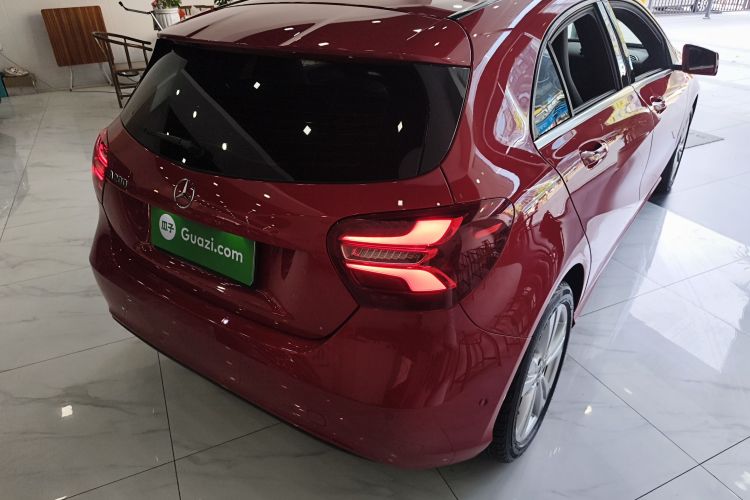 奔驰A级(进口) 2017款 改款 A 200 动感型车身外观6005