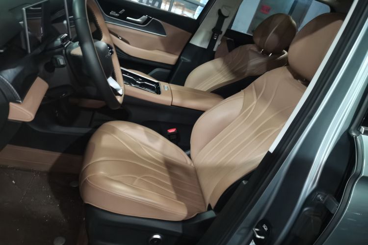 奇瑞 瑞虎8 L 2024款 2.0T 两驱尊贵版 5座局部细节19