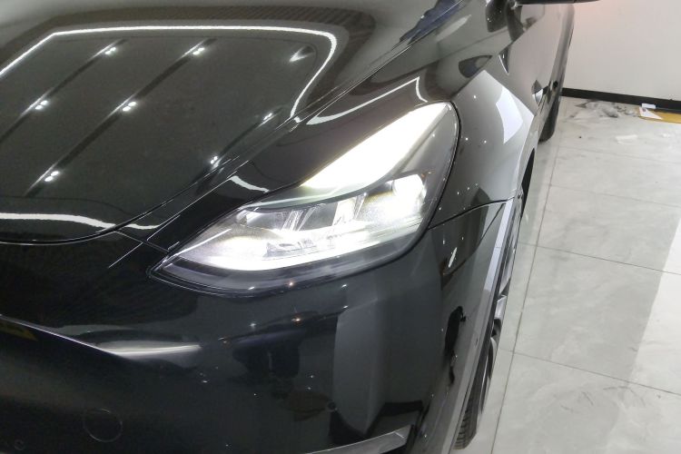 特斯拉 Model Y 2022款 Performance高性能全轮驱动版局部细节36