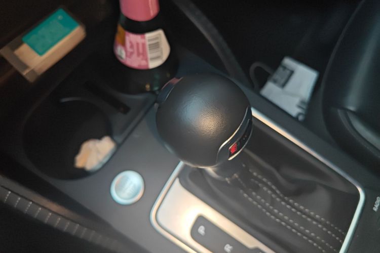 奥迪Q2L 2022款 35 TFSI 时尚动感型中控内饰18